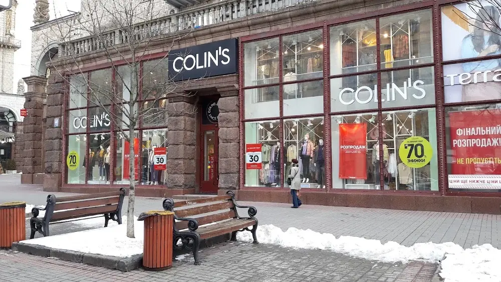 COLIN'S
