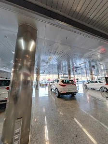 Автоцентр УКРАВТО НА СТОЛИЧНОМУ