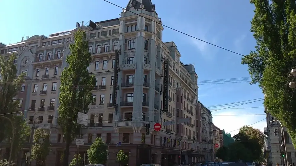Прем'єр Палас хотел - 3