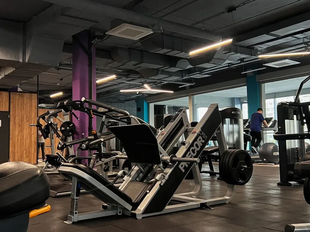 Фітнес-клуб Total Fitness Ревуцького