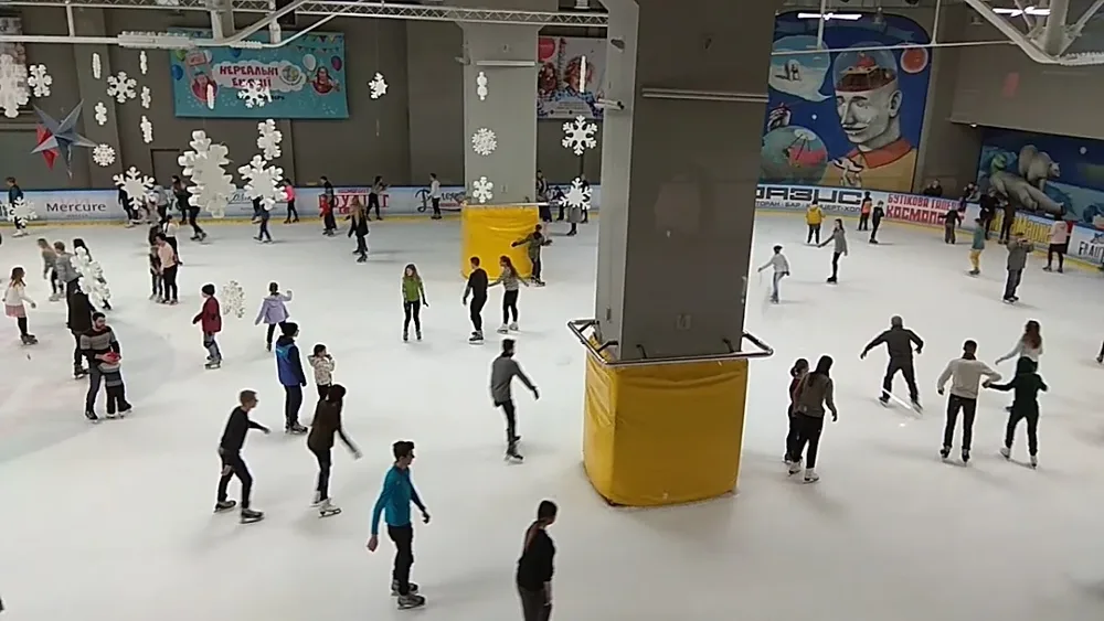 FIFTY Ice Arena - 4